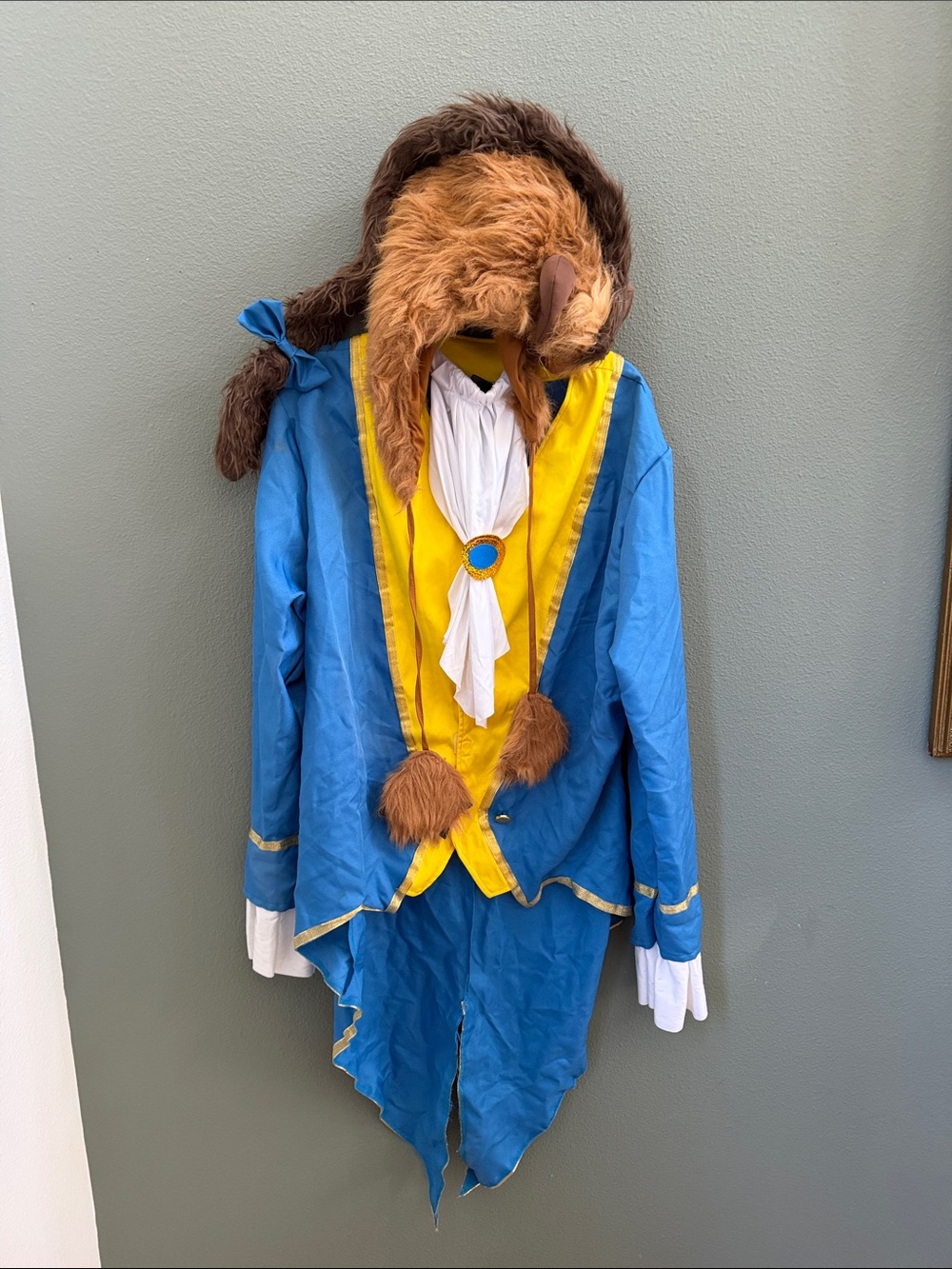 Disney Mens Beauty Beast M/L Costume Halloween Adult 3 pc Leg Avenue